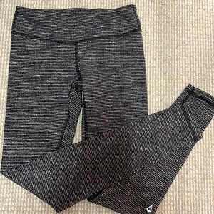 Super cute Ivivva leggings!! Perfect condition! Worn only a couple times!